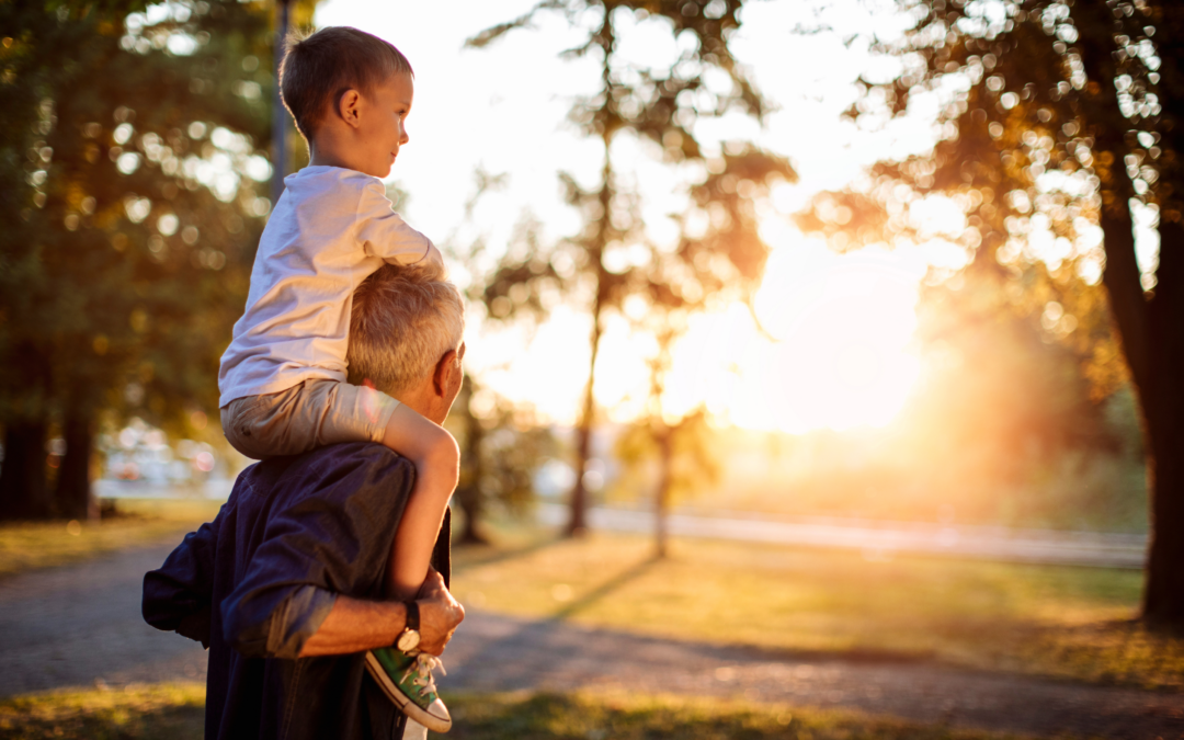 Qual o momento ideal para começar a falar de finanças com os filhos?